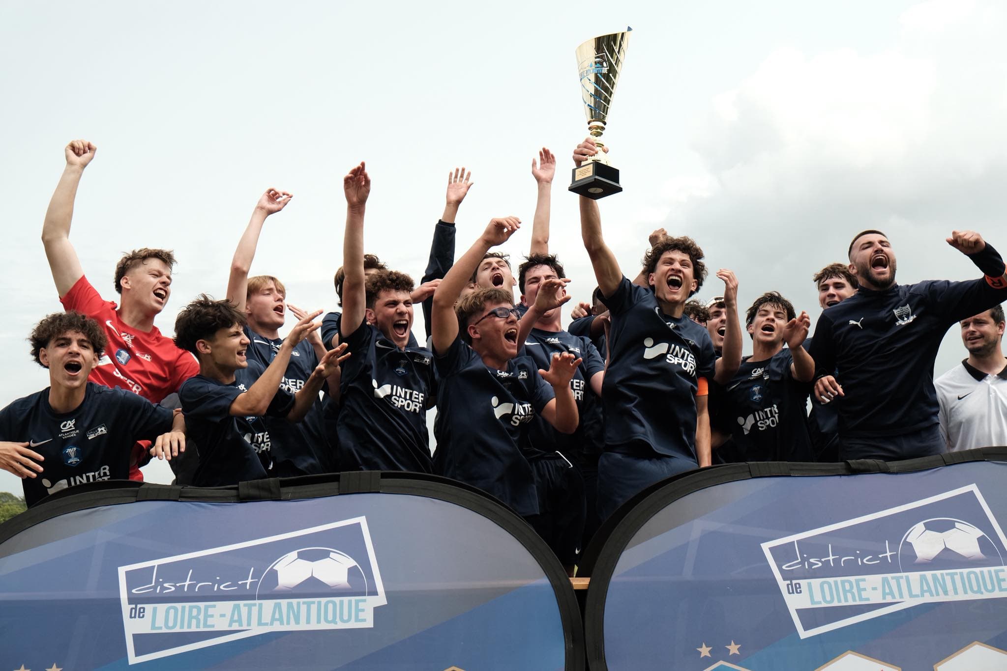Les U18 remportent la Coupe du District !